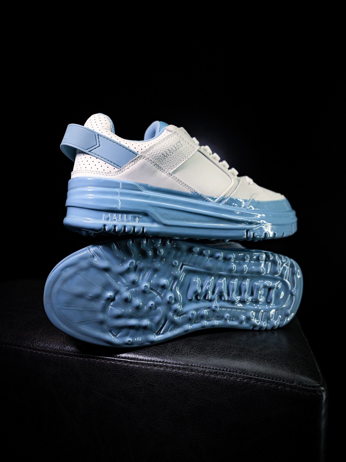 MALLET - Compton Light Blue Dip
Dipped in resin, for an extra special touch 
R7990
#wearethefuture